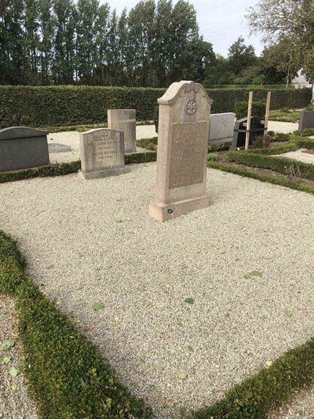 Grave number: TK N  309 A