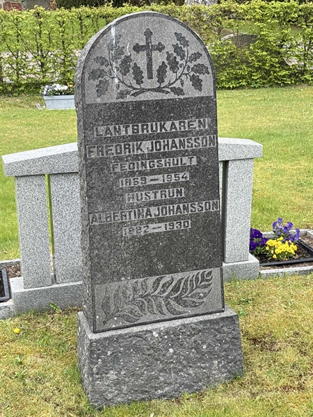 Grave number: SKF A   194, 195