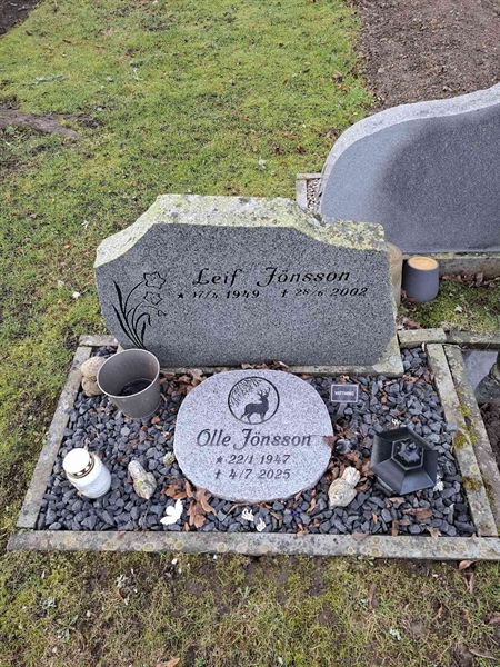 Grave number: HS HS B    64