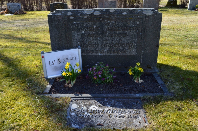 Grave number: LV H    23, 24
