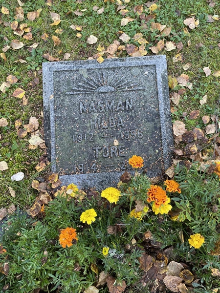 Grave number: R 5    24