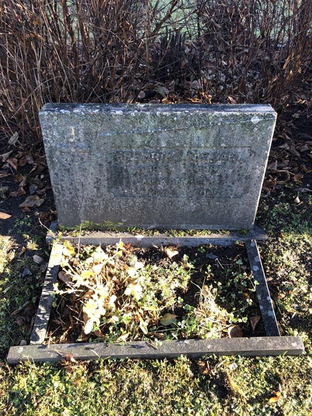 Grave number: 1 B1    75-76