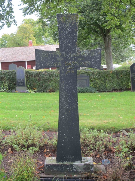 Grave number: KÄÖ A   301, 302