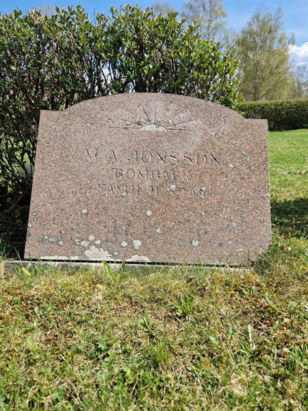 Grave number: 501 09 1290-1292