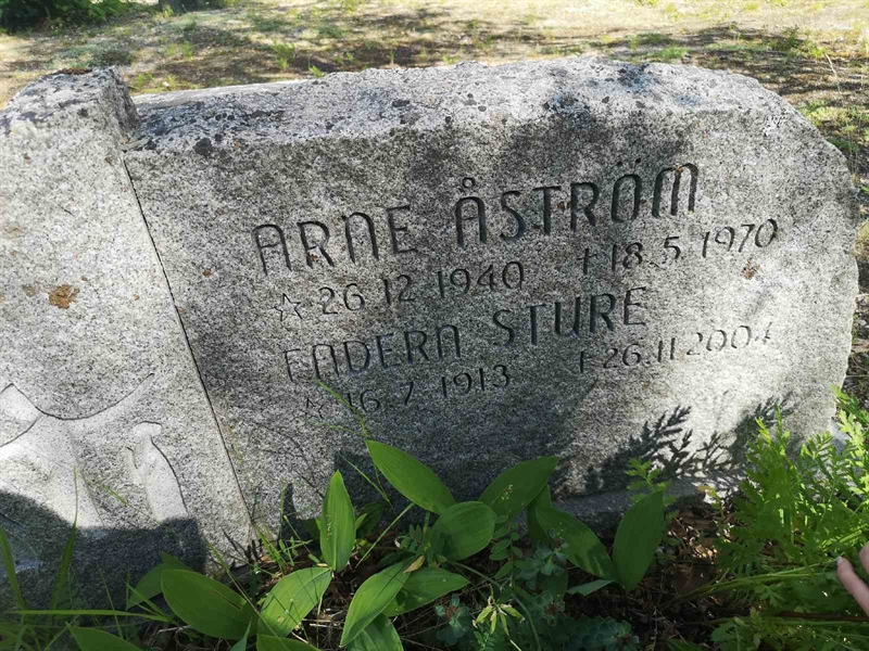 Gravnummer: SK M    13