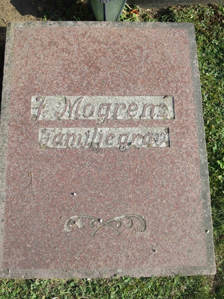 Grave number: HK F   195, 196