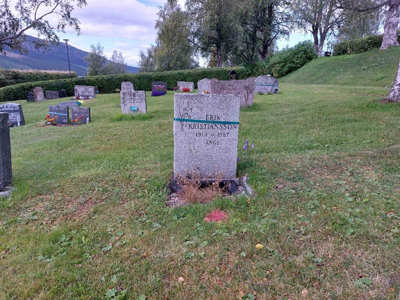 Grave number: K K    74