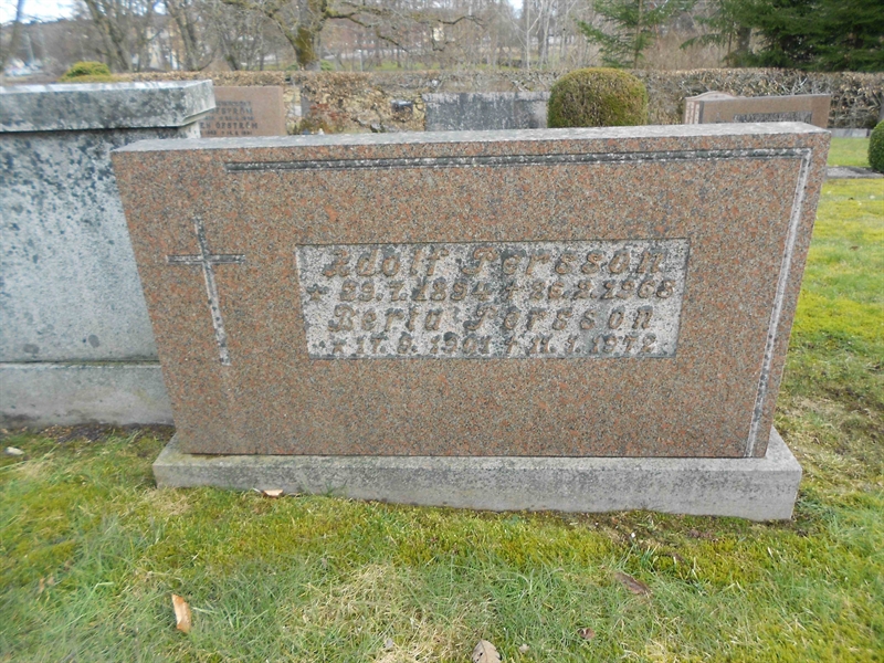 Grave number: NÅ M7    92, 93