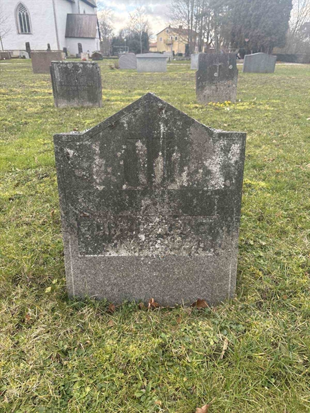 Grave number: E E 37