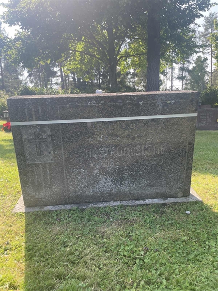 Grave number: 1 D1    50-51