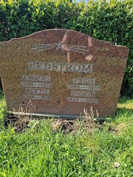 Grave number: 501 24 4807-4809