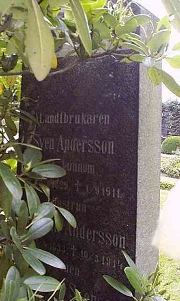 Grave number: RK E    15, 16