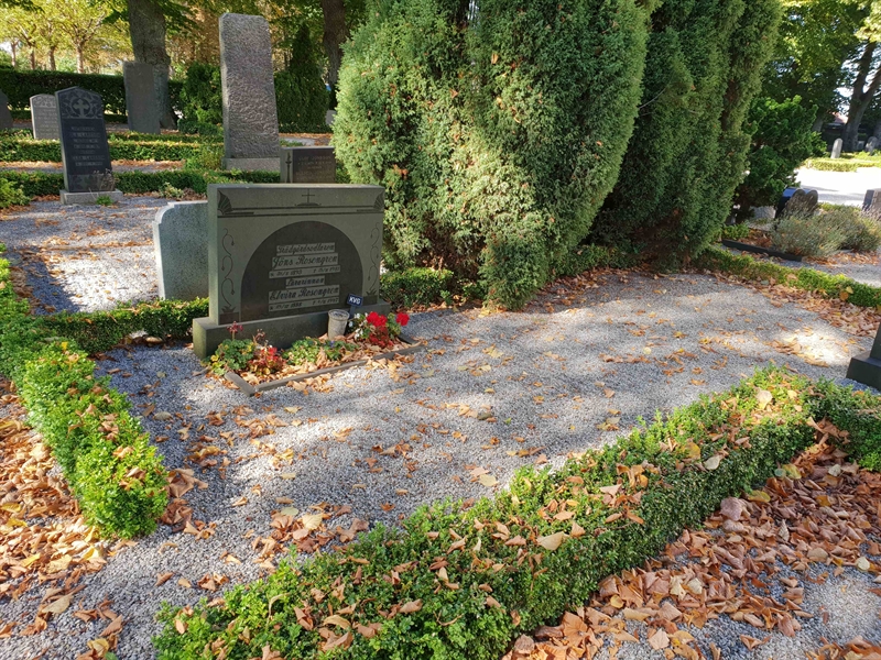 Grave number: LB D 096-097