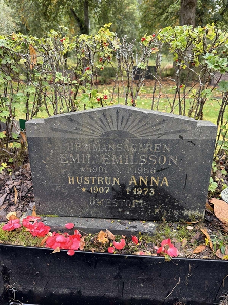 Grave number: 4 01 08   114-116
