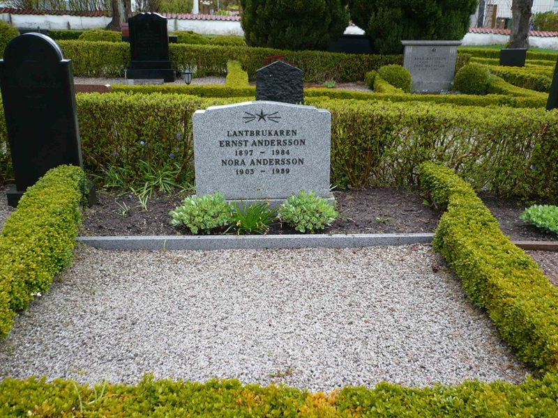Grave number: HNK F    98