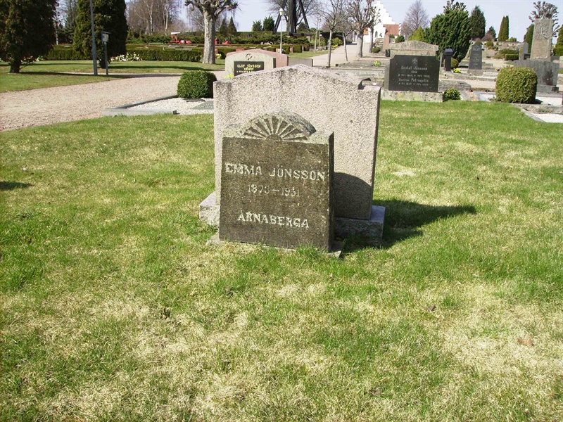 Grave number: LM 3 31  003
