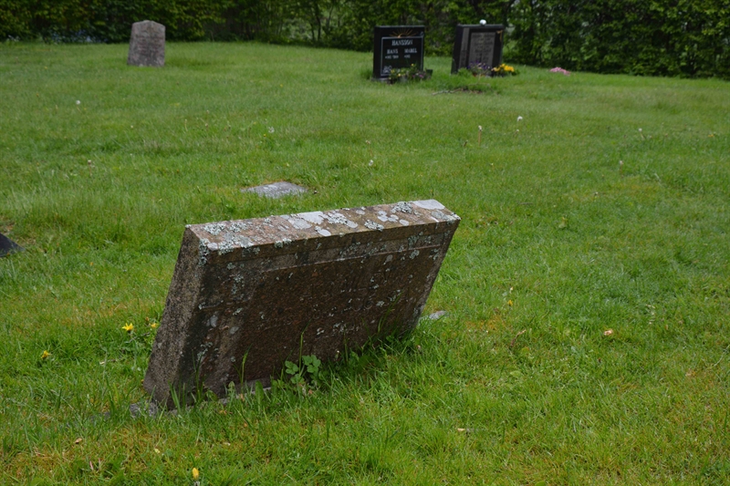 Grave number: SRN 4   383