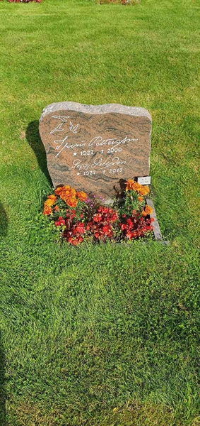 Grave number: Jä 12   228-229