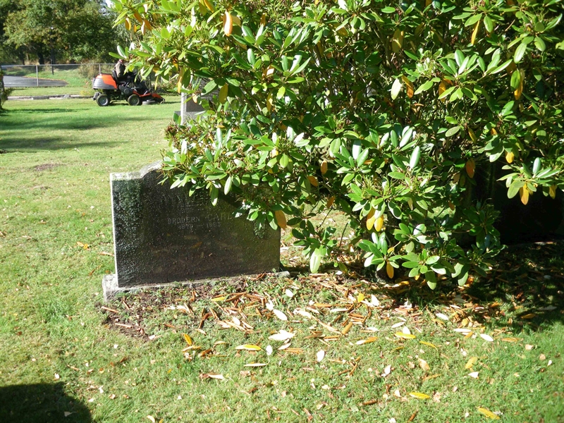 Grave number: SB 01    21