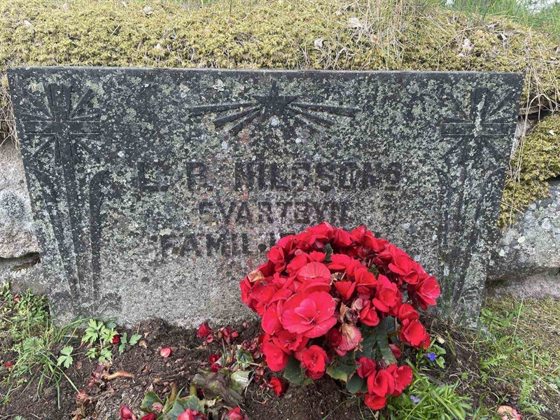 Grave number: 001 1   192