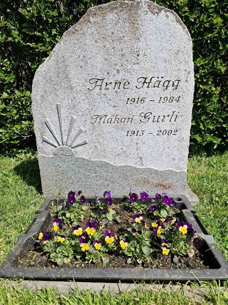 Grave number: 501 28 5496-5497