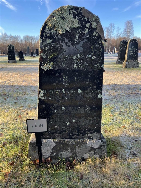 Hautatunnus: 2 C   156