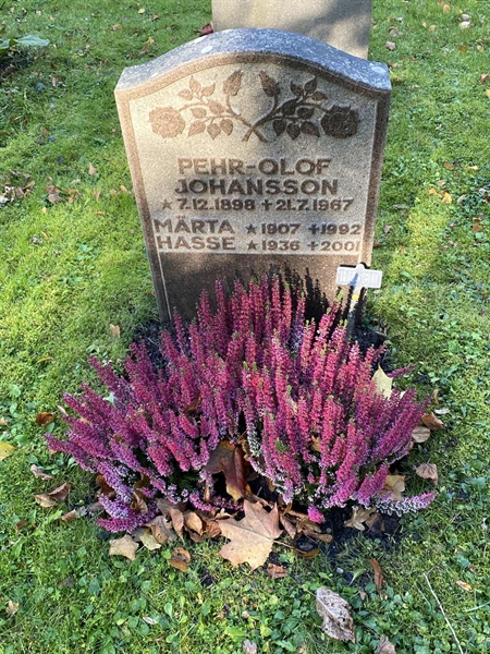 Grave number: 1 H   361