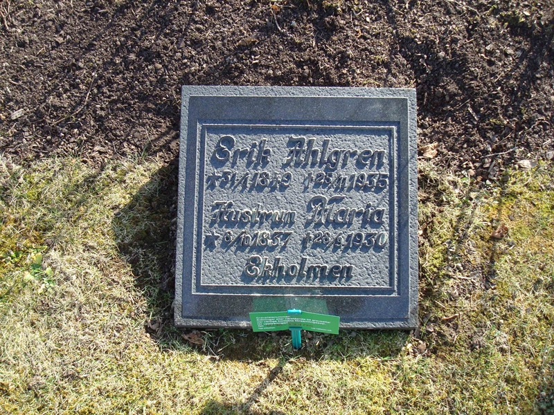 Grave number: KU 07    75, 76