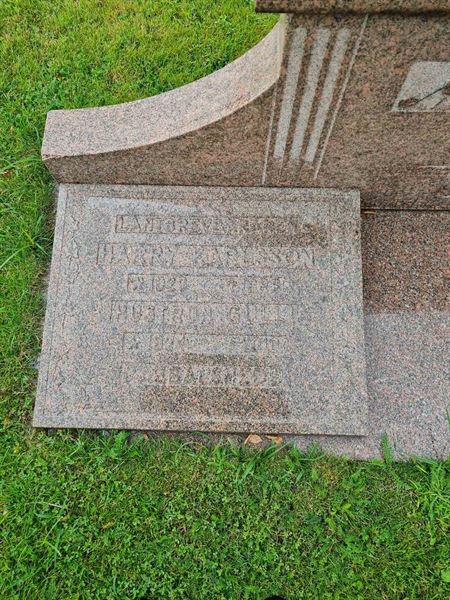 Grave number: KG 08   183, 184