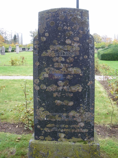 Grave number: NSK 02    18