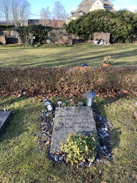 Grave number: SÖ H    19