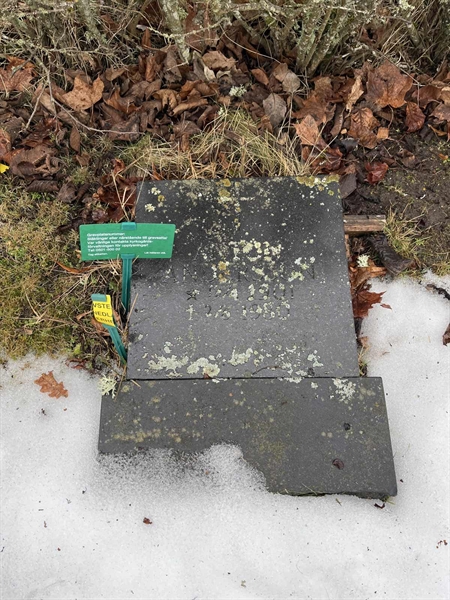 Gravnummer: SJ M    15