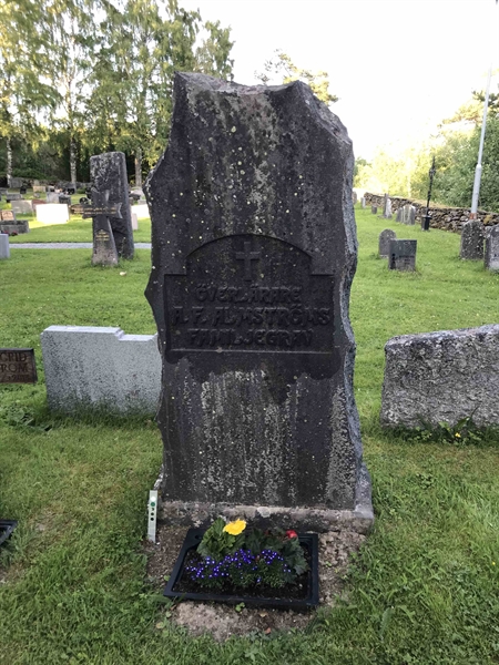 Grave number: UÖ KY   114, 115, 116, 117