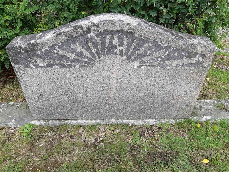 Grave number: LO 01   21