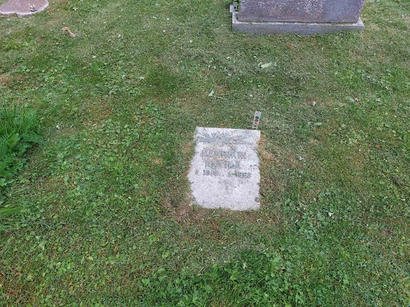 Grave number: FÖ 7    63