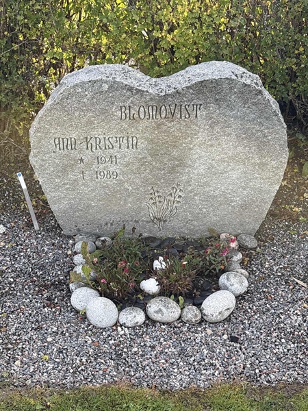 Grave number: 4 N ND   209