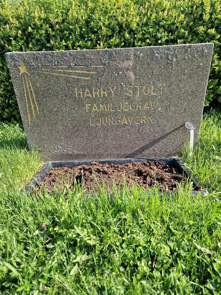 Grave number: 501 24 4826-4827