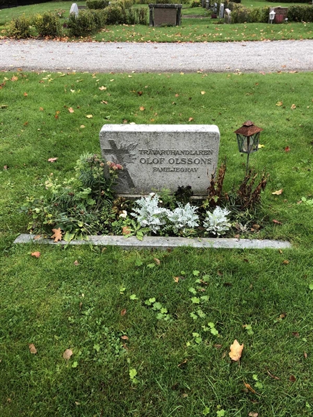 Grave number: 1 K   137