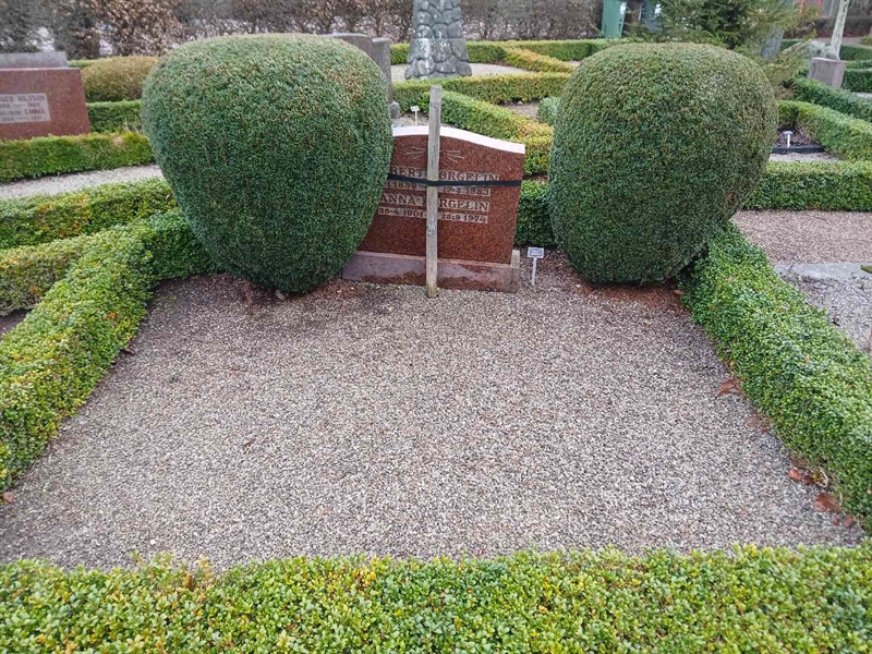 Grave number: Si J   129, 130