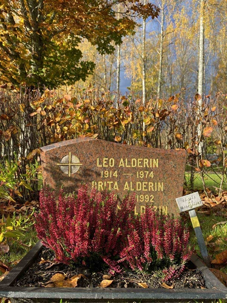 Grave number: 1 24     65