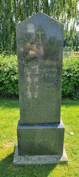 Grave number: LM 1 16  010