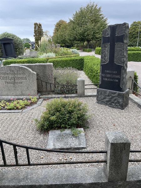 Grave number: VK I   213a