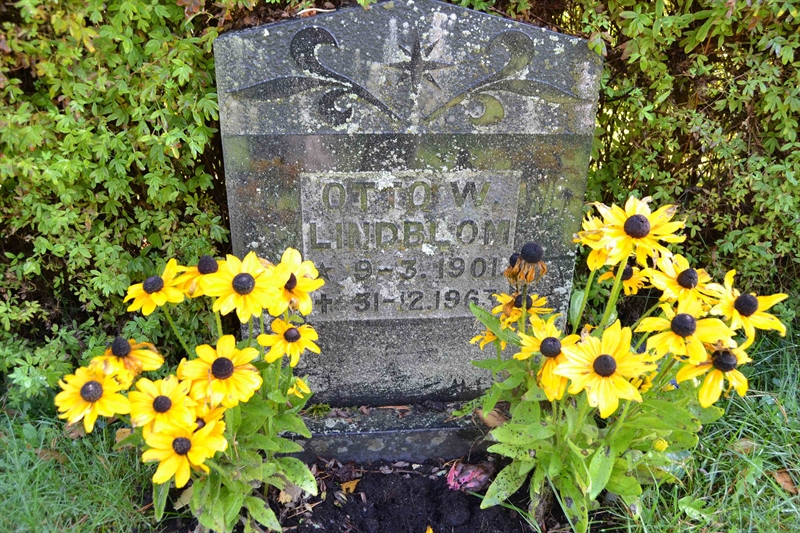 Grave number: 4 B   543