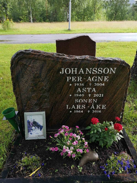 Hautatunnus: NK 16     4