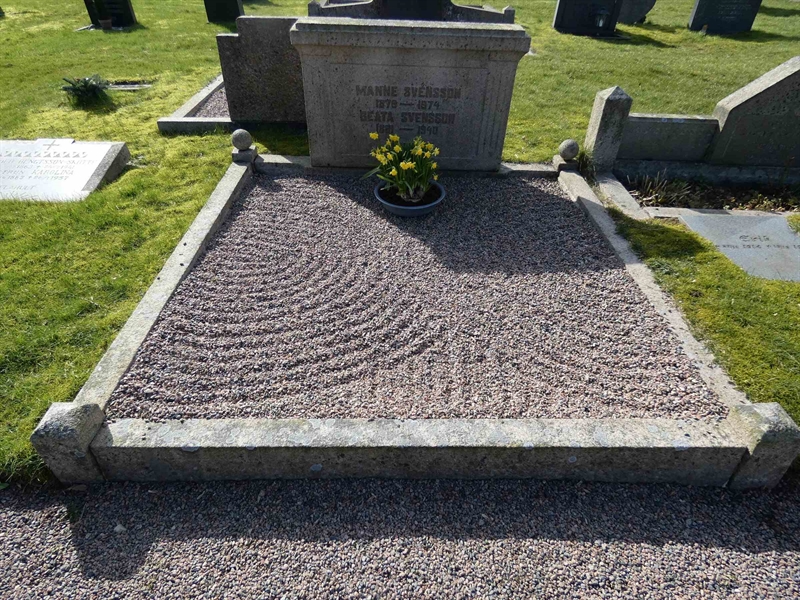 Grave number: BR G   352