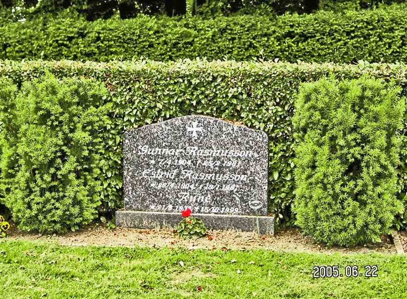 Grave number: 2 Södr G    17, 18