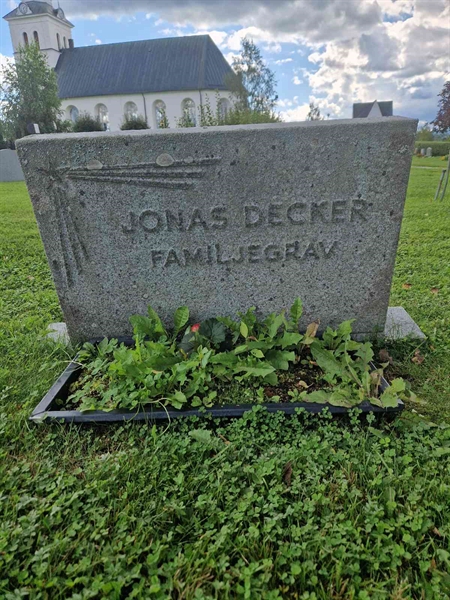 Grave number: 1 12    38