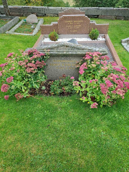 Grave number: KG 09   771