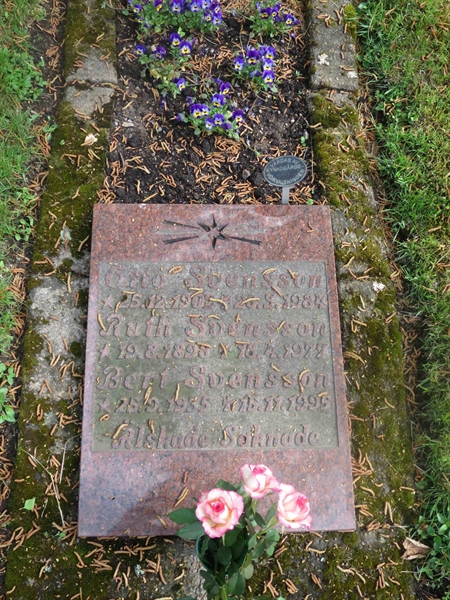 Grave number: HÖB N.UR    46