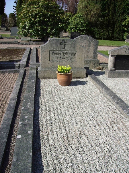 Grave number: LM 3 41  011